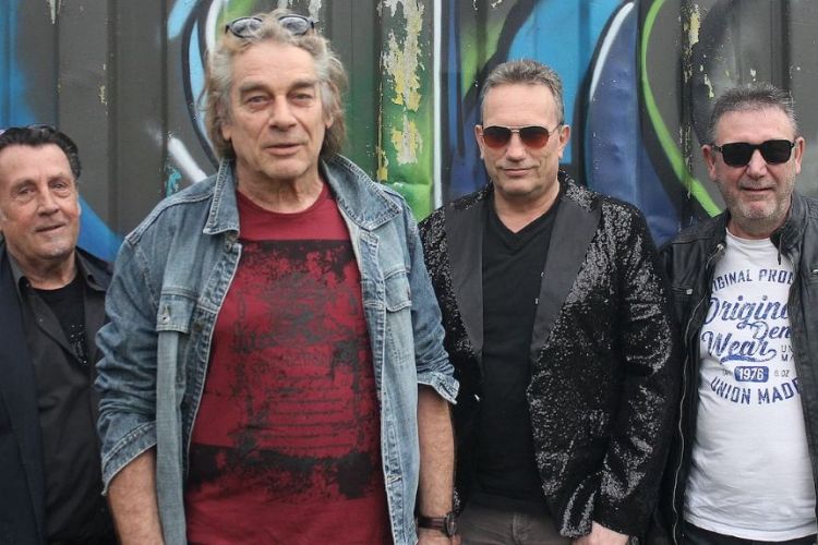 Mad Lee, gitaren, drums, toetsen